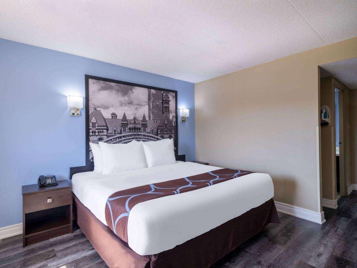 Super 8 By Wyndham Toronto East On Hotel Exterior photo